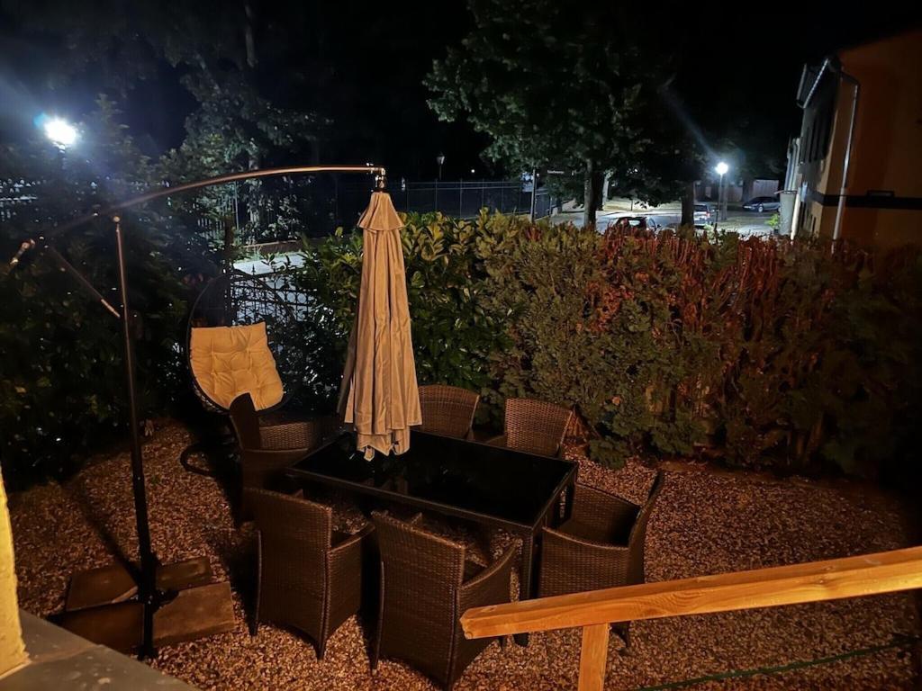 "Ferienwohnung Am Schloss" - Ferienwohnung Mit Blick Auf Das Barbyer Schloss, 5 Gehminuten Bis Zur Elbe Екстер'єр фото