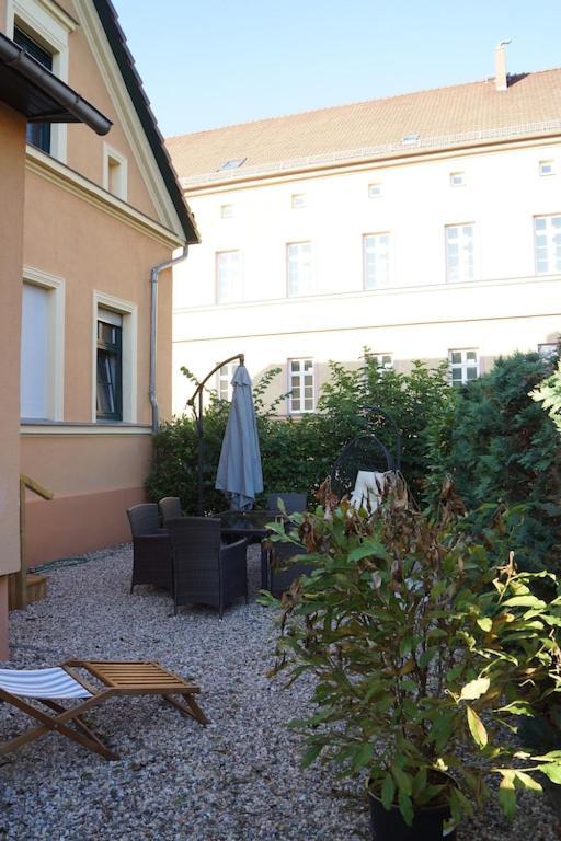 "Ferienwohnung Am Schloss" - Ferienwohnung Mit Blick Auf Das Barbyer Schloss, 5 Gehminuten Bis Zur Elbe Екстер'єр фото